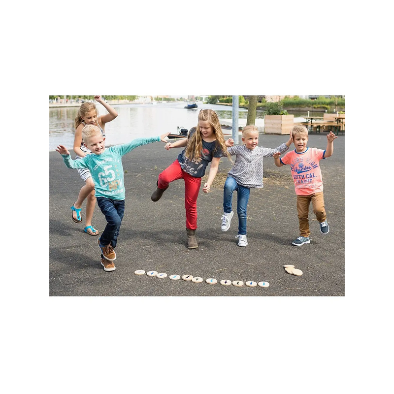 Dance and Memory Game – for Memory, Motor Skills and Teamwork