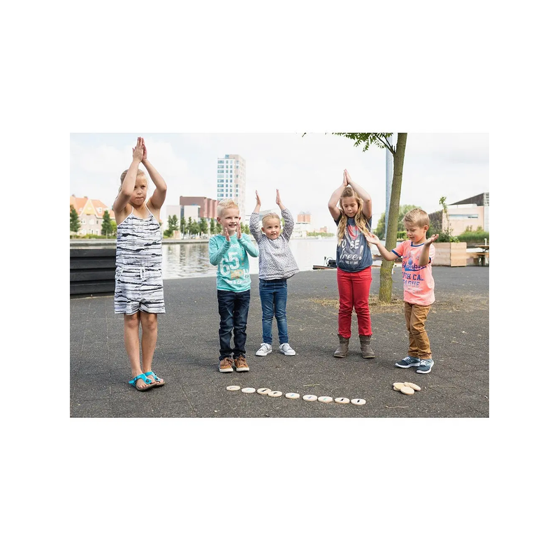 Dance and Memory Game – for Memory, Motor Skills and Teamwork